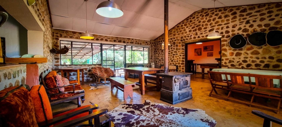 10 Bedroom Property for Sale in Skeerpoort North West